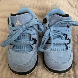 Baby blue toddler Nike Jordan’s size 4C